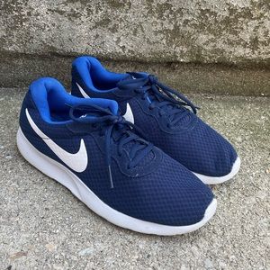 Nike athletic shoes size 10 navy blue